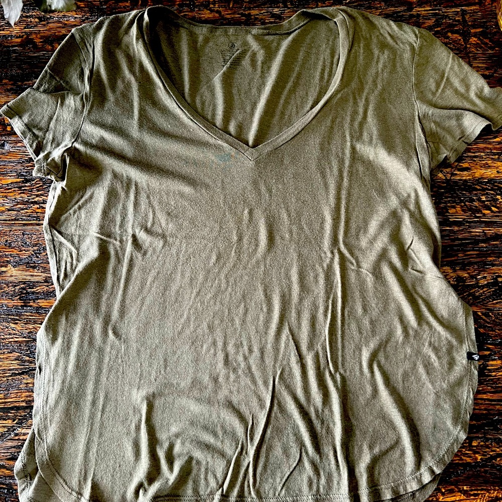Short sleeve cotton tee from Volcom